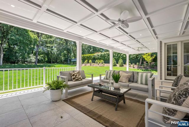 520 Clinton Avenue, Wyckoff, NJ 07481
