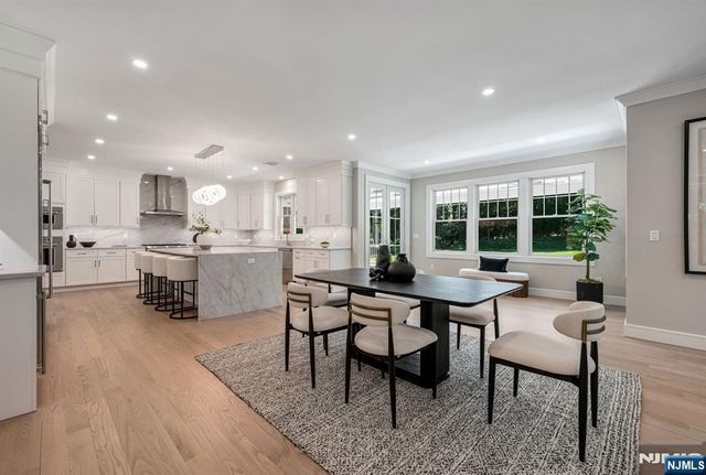 520 Clinton Avenue, Wyckoff, NJ 07481