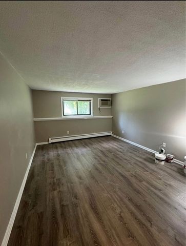 655 W. Lowell 7, Haverhill, MA 01832