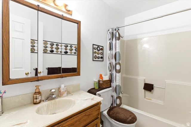 5321 S 3100 W, Roy, UT 84067