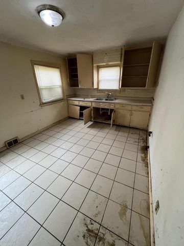 4147 N 39th STREET, Milwaukee, WI 53216