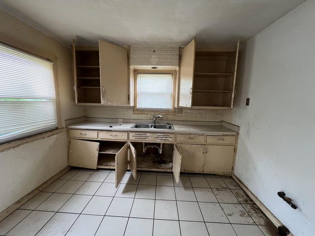 4147 N 39th STREET, Milwaukee, WI 53216