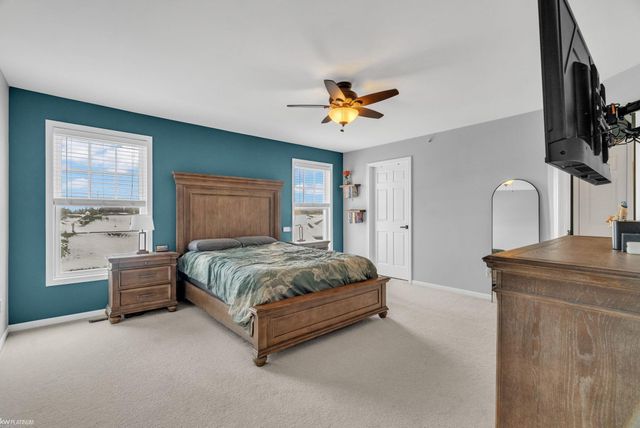 198 Amys Walk Street, Auburn Hills, MI 48326