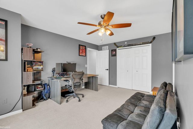 198 Amys Walk Street, Auburn Hills, MI 48326