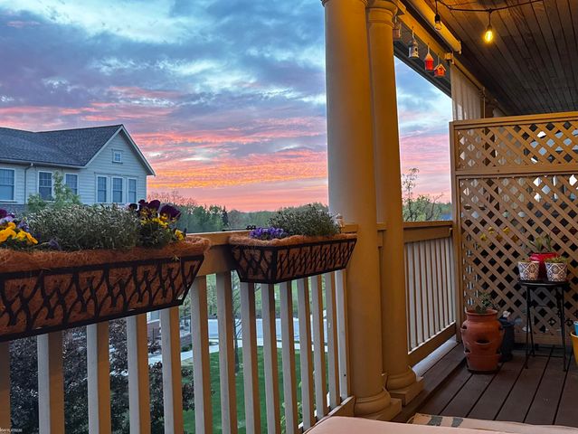 198 Amys Walk Street, Auburn Hills, MI 48326