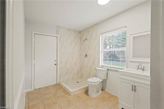 260 13th ST SW, Naples, FL 34117