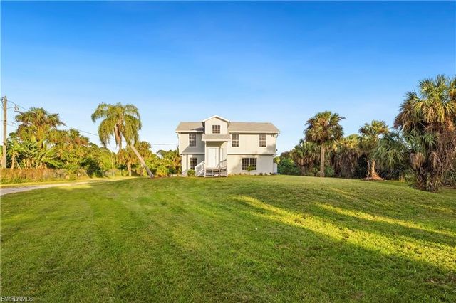 260 13th ST SW, Naples, FL 34117