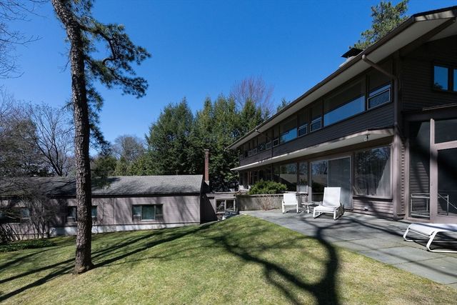 24 Barberry Rd, Lexington, MA 02421