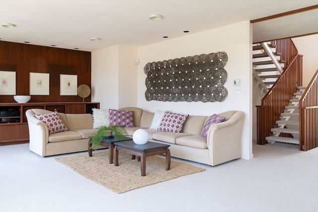 24 Barberry Rd, Lexington, MA 02421