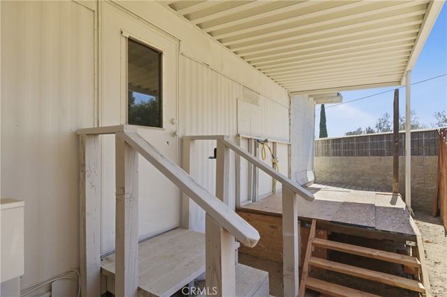5000 Pierce Road 5, Bakersfield, CA 93308