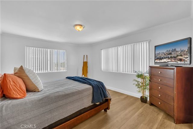 745 Claraday 6, Glendora, CA 91740