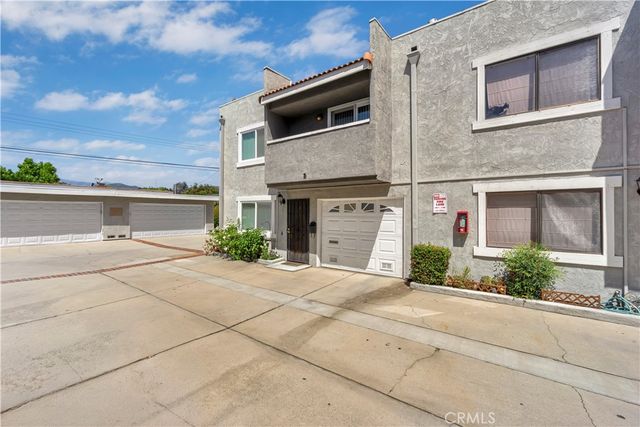 745 Claraday 6, Glendora, CA 91740