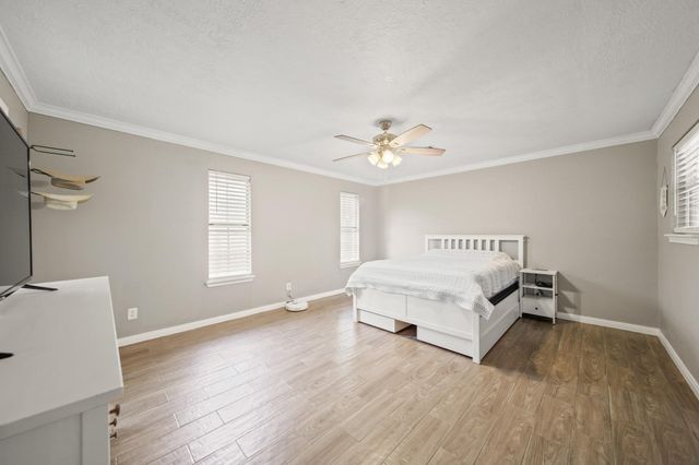 3212 Acorn Circle, Dickinson, TX 77539