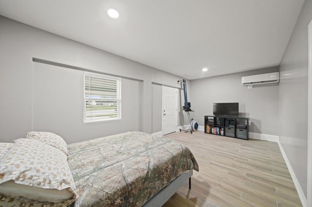 3212 Acorn Circle, Dickinson, TX 77539