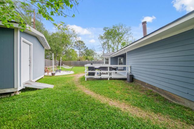 3212 Acorn Circle, Dickinson, TX 77539