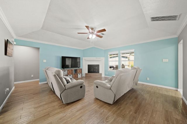 3212 Acorn Circle, Dickinson, TX 77539