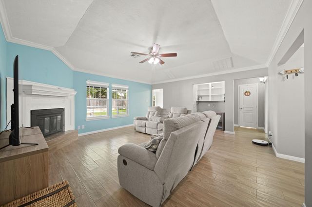 3212 Acorn Circle, Dickinson, TX 77539