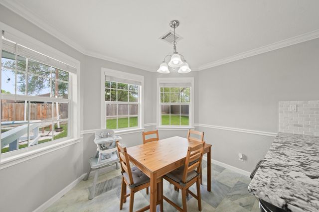 3212 Acorn Circle, Dickinson, TX 77539