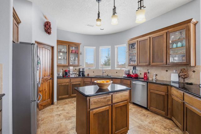 2940 Chayote Road NE, Rio Rancho, NM 87144