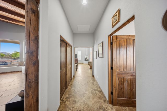 2940 Chayote Road NE, Rio Rancho, NM 87144
