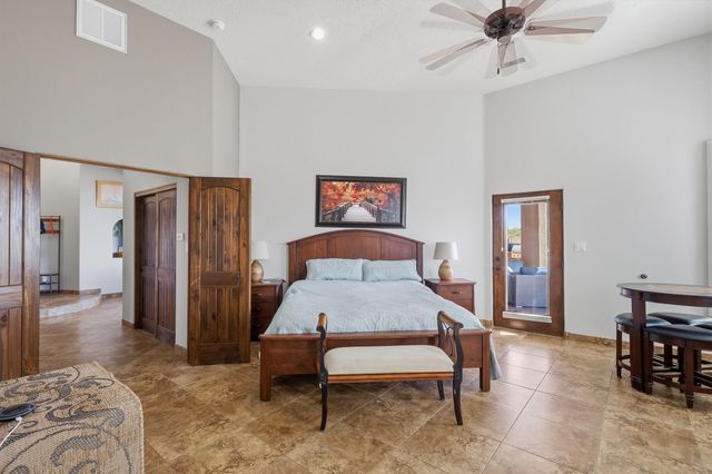 2940 Chayote Road NE, Rio Rancho, NM 87144