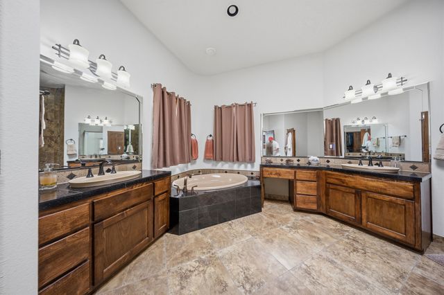 2940 Chayote Road NE, Rio Rancho, NM 87144