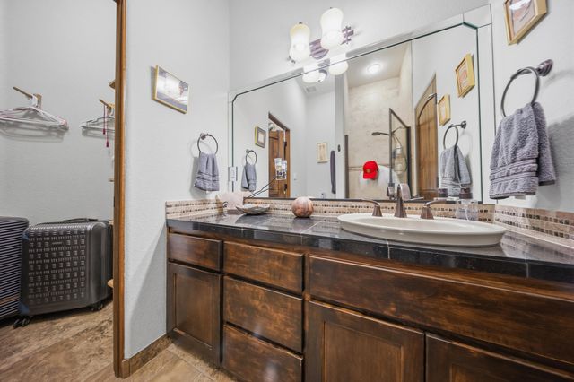 2940 Chayote Road NE, Rio Rancho, NM 87144