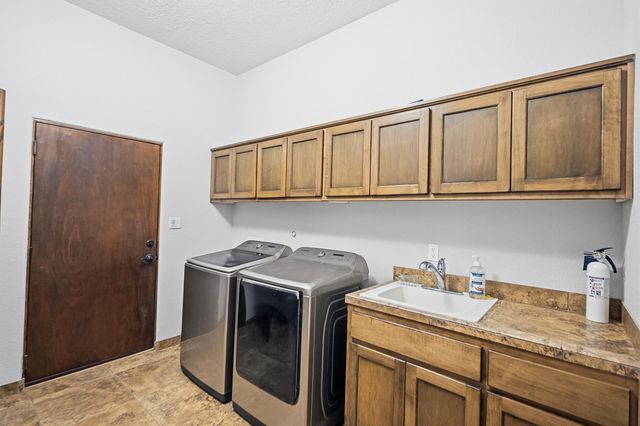 2940 Chayote Road NE, Rio Rancho, NM 87144