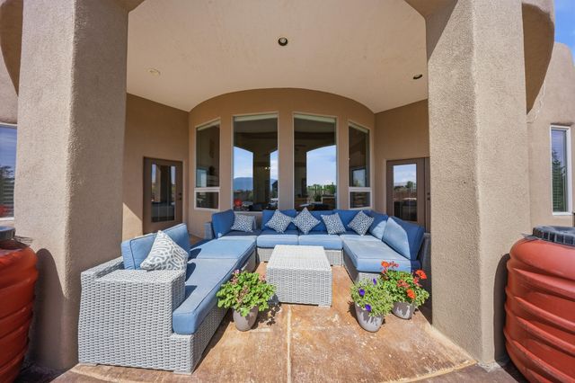 2940 Chayote Road NE, Rio Rancho, NM 87144
