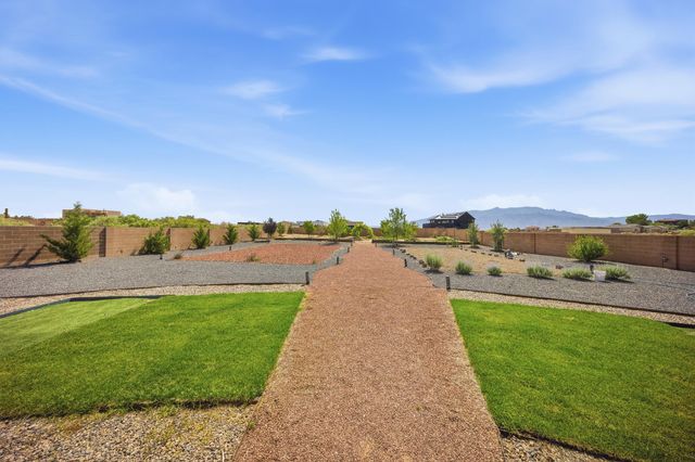 2940 Chayote Road NE, Rio Rancho, NM 87144