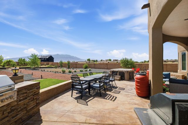 2940 Chayote Road NE, Rio Rancho, NM 87144