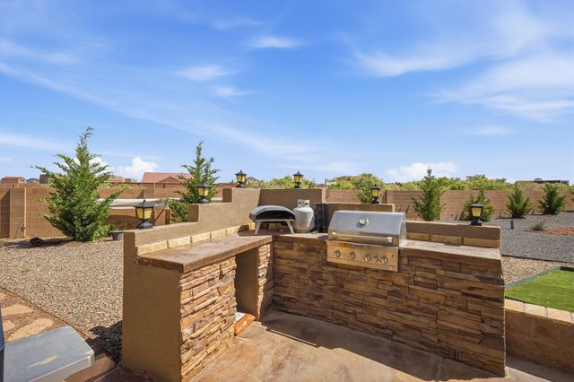 2940 Chayote Road NE, Rio Rancho, NM 87144