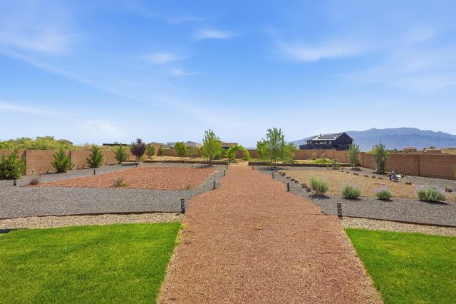 2940 Chayote Road NE, Rio Rancho, NM 87144