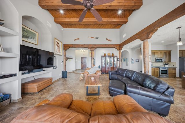 2940 Chayote Road NE, Rio Rancho, NM 87144