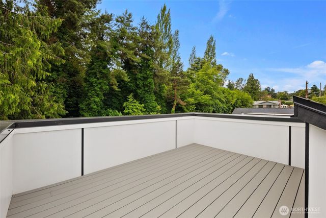 9692 51st Avenue S, Seattle, WA 98118