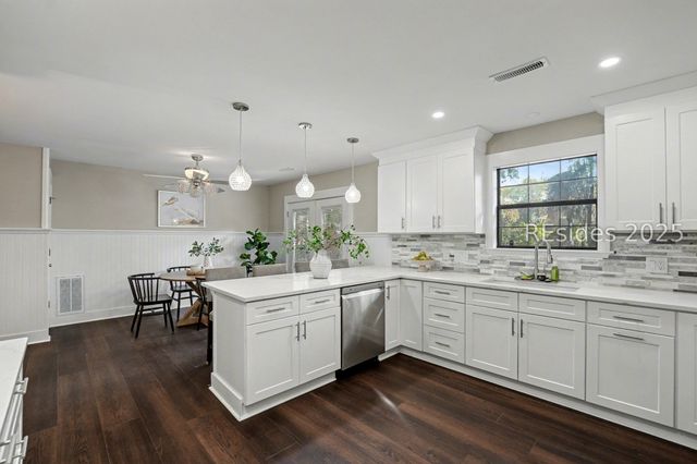 994 Dowlingwood Dr, Beaufort, SC 29902