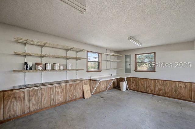 994 Dowlingwood Dr, Beaufort, SC 29902