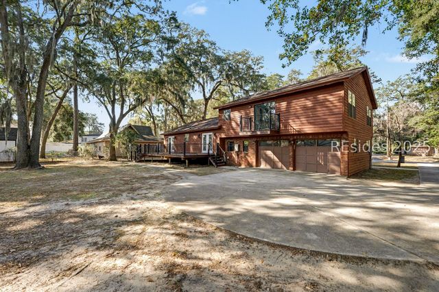 994 Dowlingwood Dr, Beaufort, SC 29902