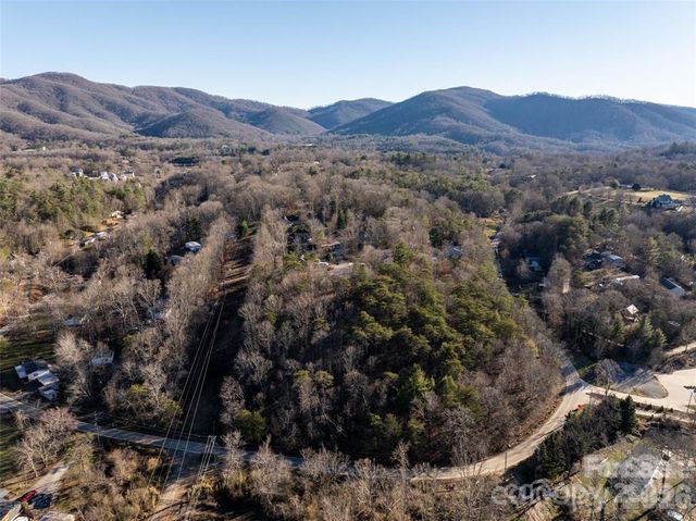 477 Rowland Road, Swannanoa, NC 28778