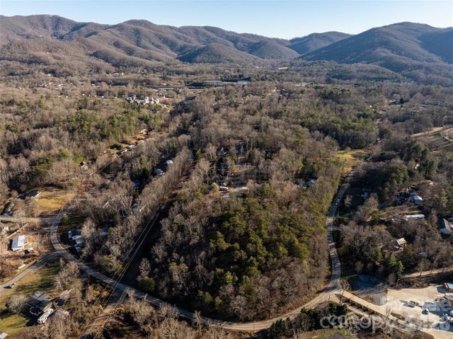 477 Rowland Road, Swannanoa, NC 28778