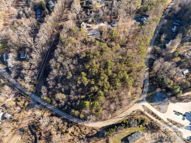477 Rowland Road, Swannanoa, NC 28778