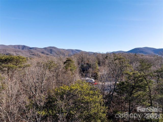 477 Rowland Road, Swannanoa, NC 28778
