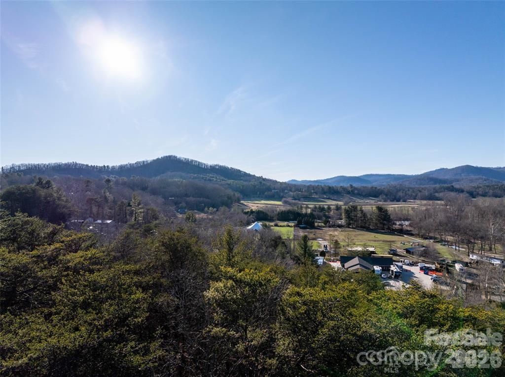 477 Rowland Road, Swannanoa, NC 28778