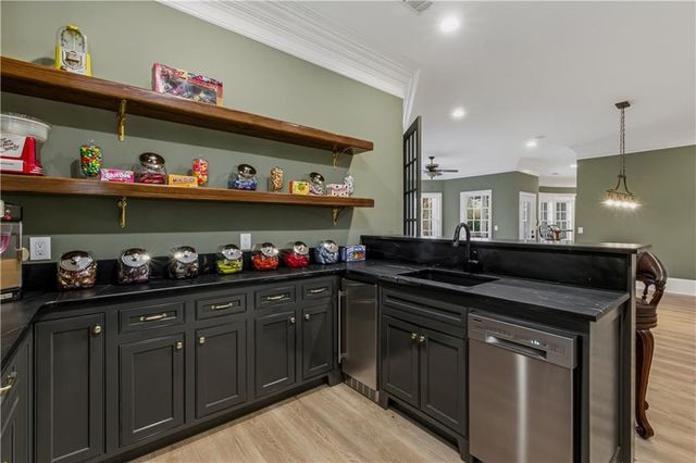 6756 Hedge Row Lane, Gainesville, GA 30506