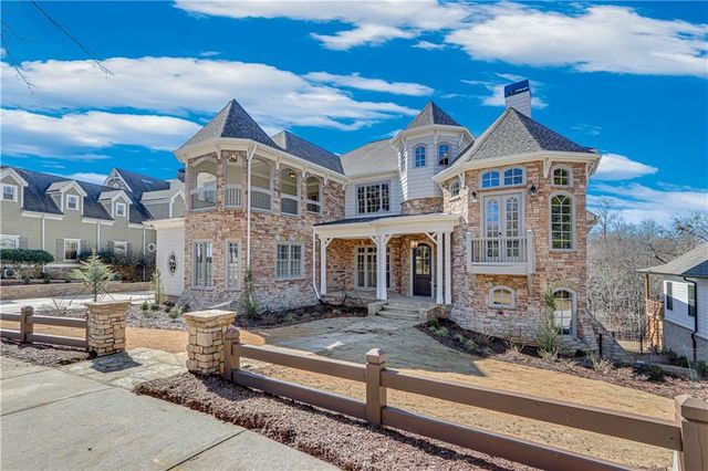 6756 Hedge Row Lane, Gainesville, GA 30506