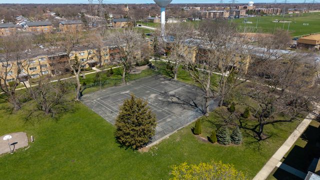 750 Dempster Street CG4, Mount Prospect, IL 60056