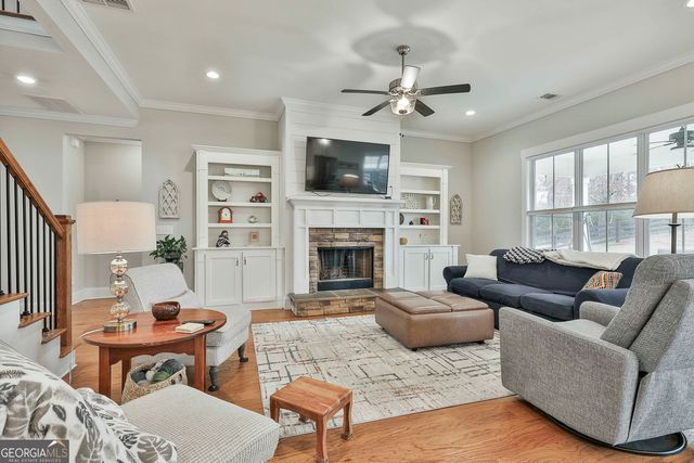 153 N Cove Drive, Newnan, GA 30263