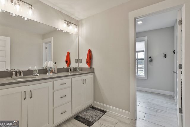 153 N Cove Drive, Newnan, GA 30263