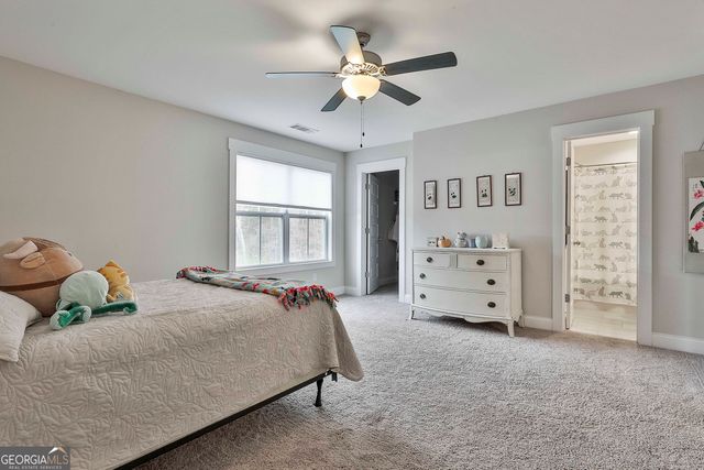 153 N Cove Drive, Newnan, GA 30263