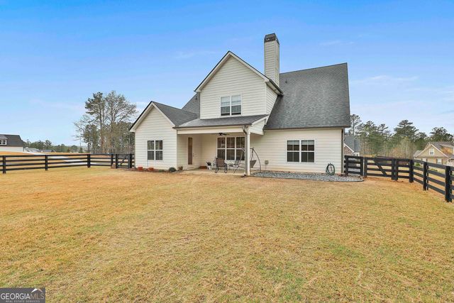 153 N Cove Drive, Newnan, GA 30263